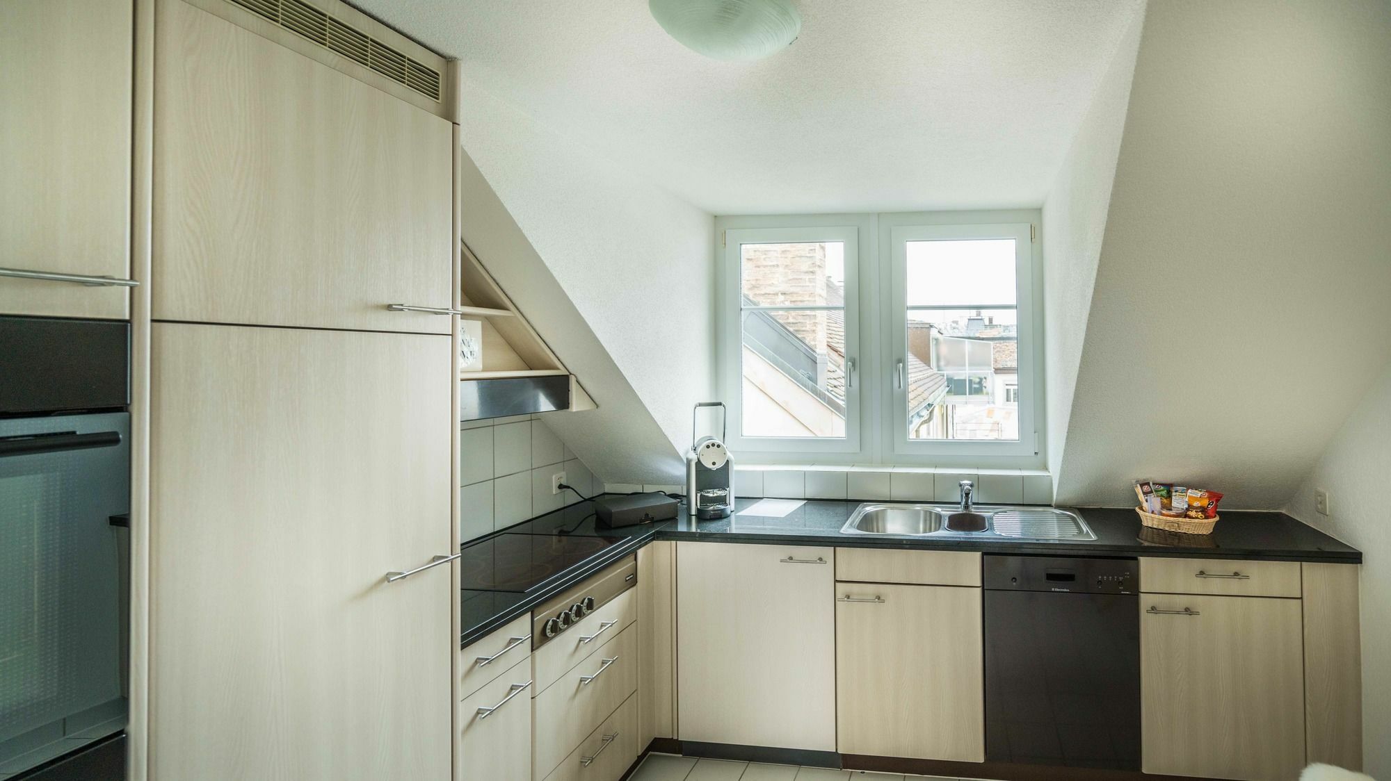 Loewenplatz Apartment Near Station By Airhome Zúrich Exterior foto