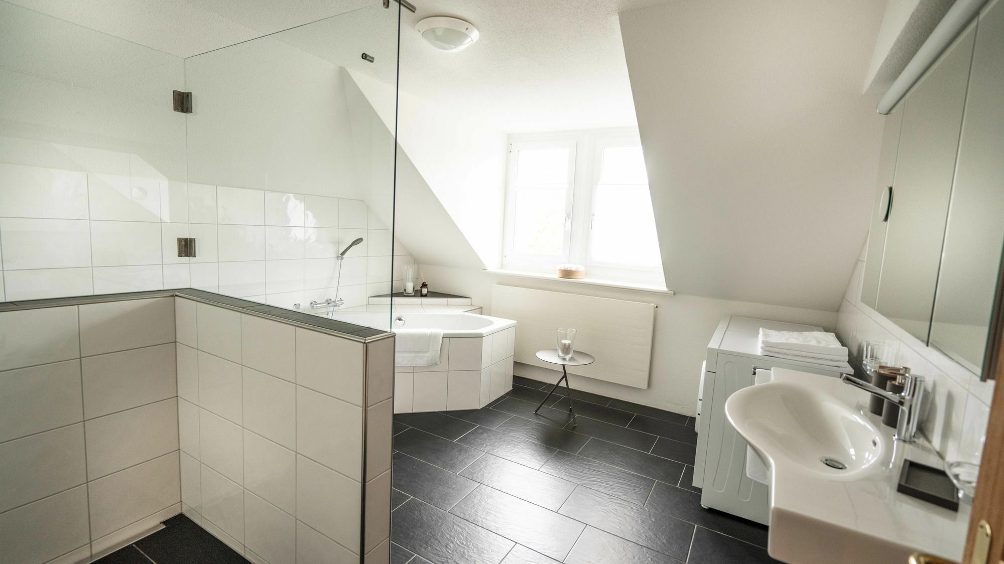 Loewenplatz Apartment Near Station By Airhome Zúrich Exterior foto